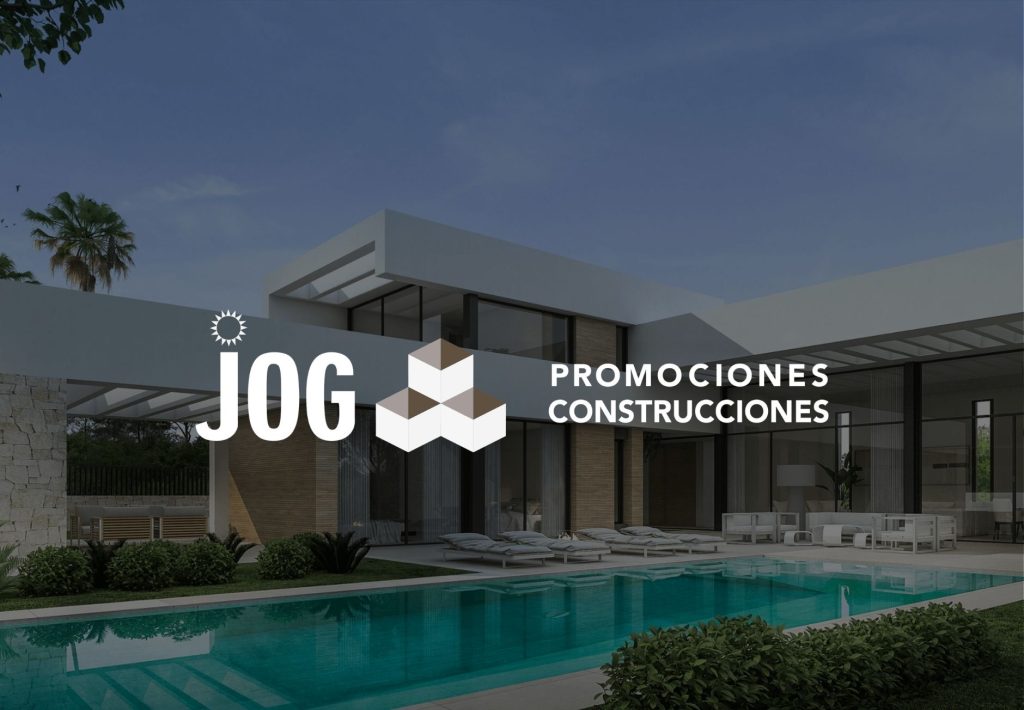 Logo de JOG Promociones y Construcciones sobre villa moderna con piscina y arquitectura contemporánea