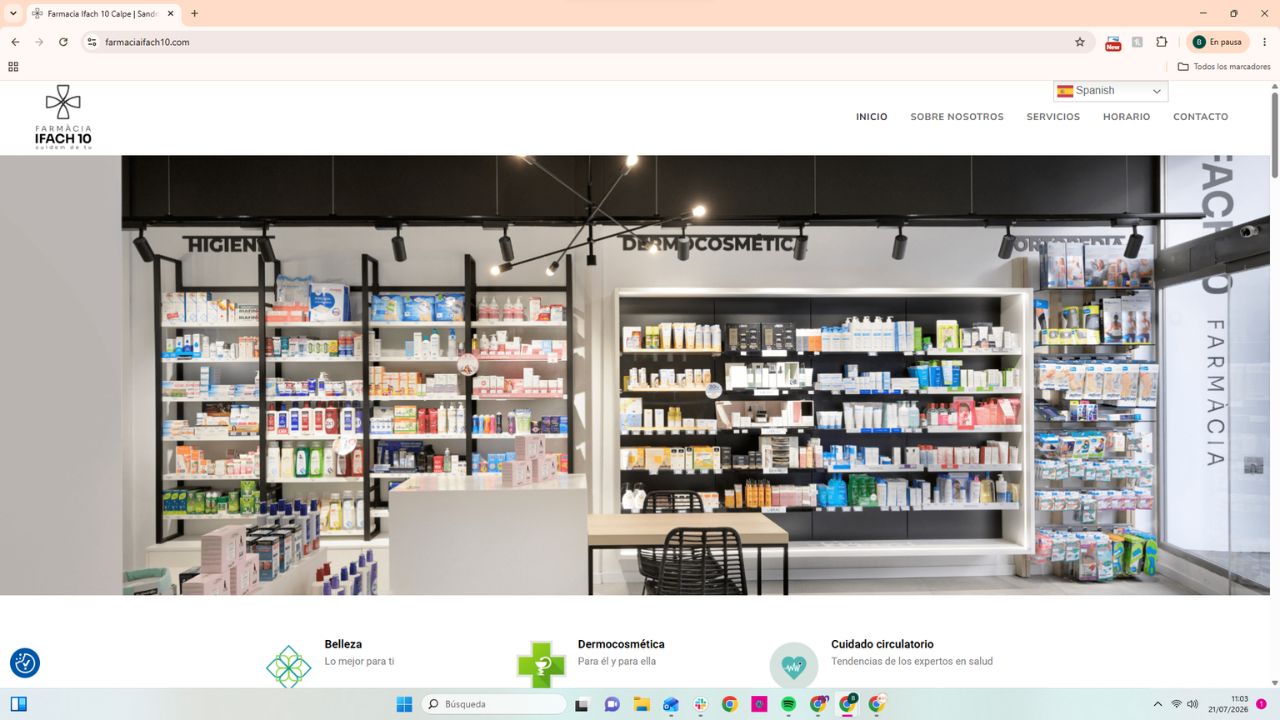 Interior de Farmacia Ifach 10 en Calpe con secciones de higiene, dermocosmética y ortopedia bien surtidas