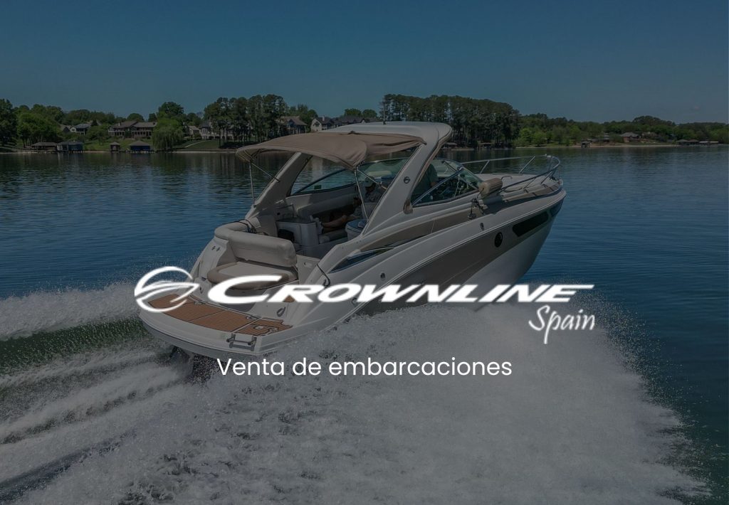 Lancha Crownline Spain navegando a alta velocidad en lago, venta de embarcaciones deportivas de recreo