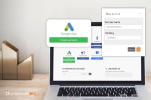 Pantalla de creación de cuenta Google Ads con formulario de nombre y moneda en dólares para marca de ropa deportiva